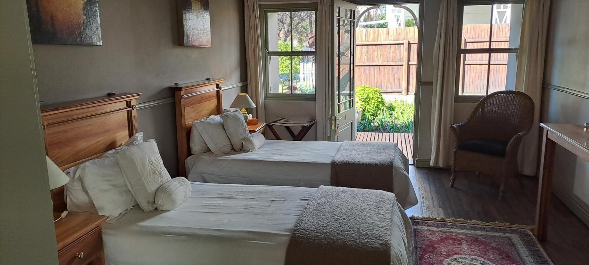 Housemartin Lodge & Self Catering Де-Руст Экстерьер фото