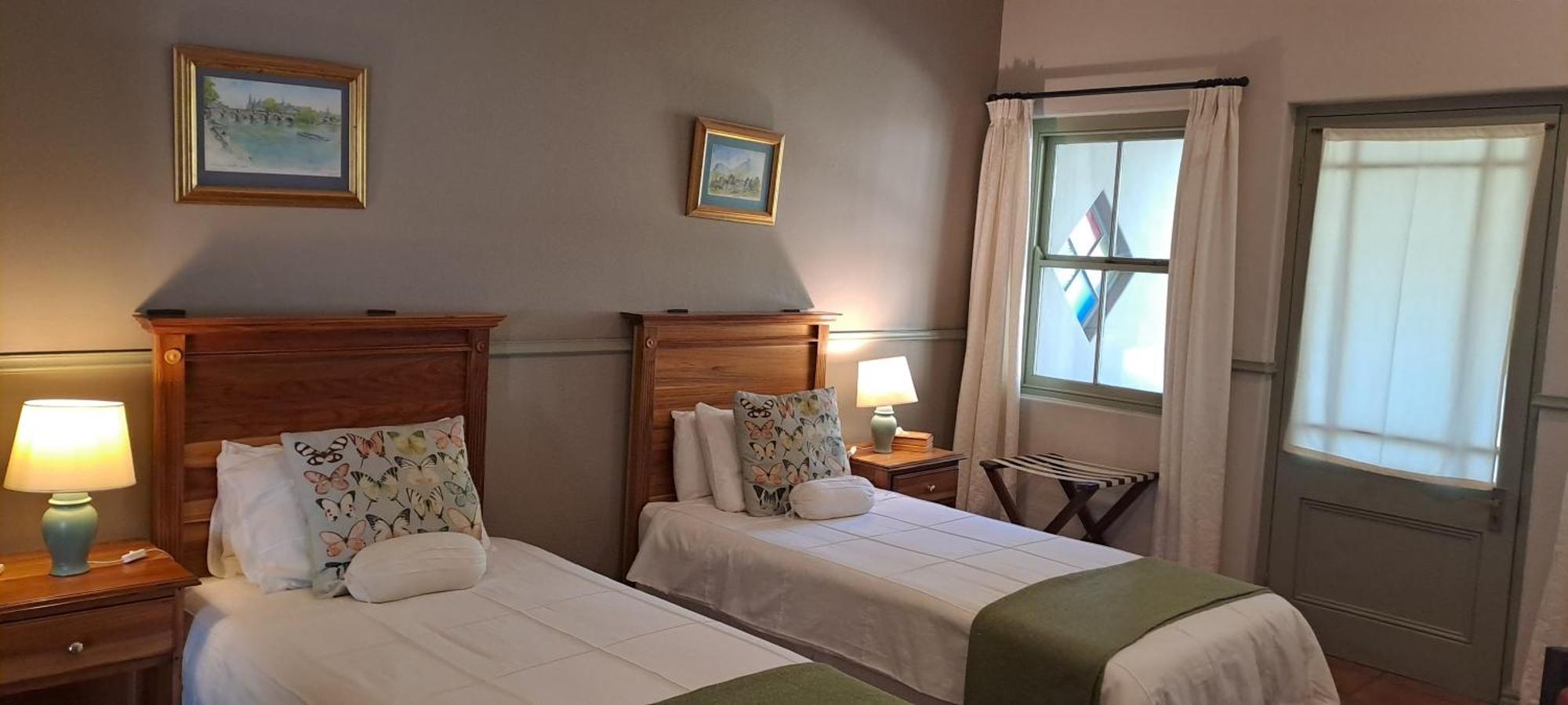 Housemartin Lodge & Self Catering Де-Руст Экстерьер фото