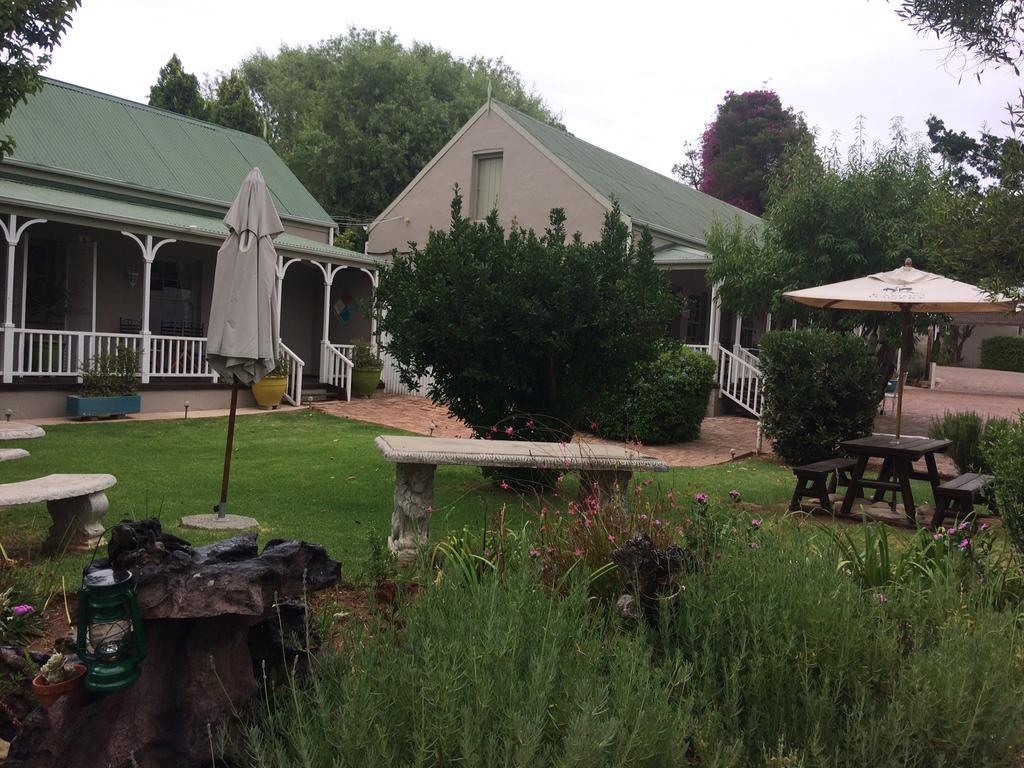 Housemartin Lodge & Self Catering Де-Руст Экстерьер фото