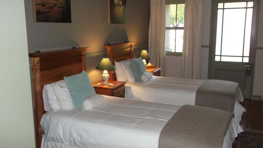 Housemartin Lodge & Self Catering Де-Руст Экстерьер фото